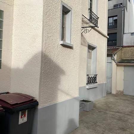 Joli Petit 2 Pieces Appartement Asnières Buitenkant foto