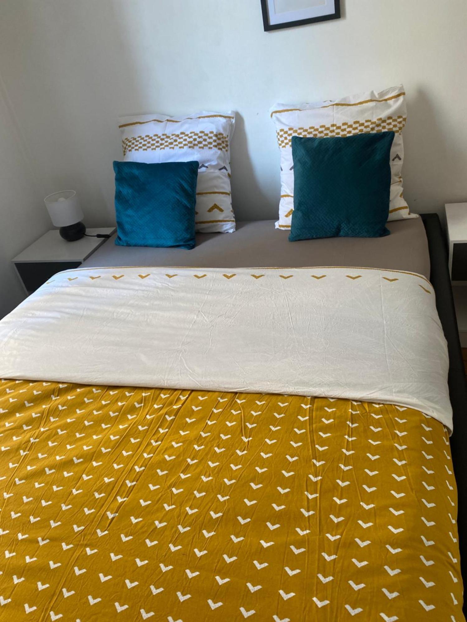 Joli Petit 2 Pieces Apartment *
